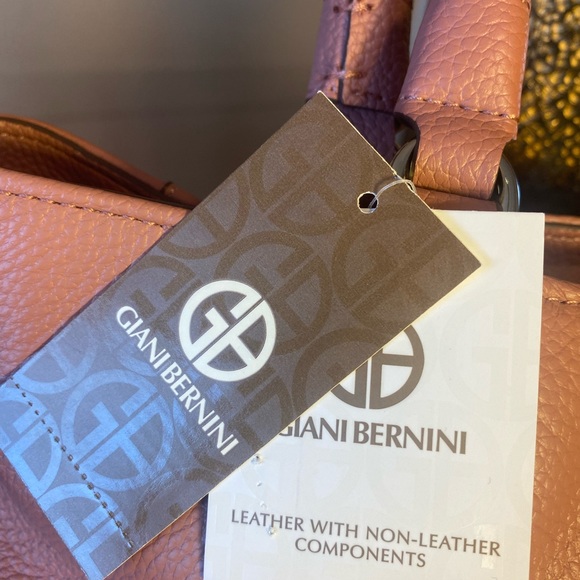 MAKE AN OFFER ✅ Giani Bernini leather bag - Picture 14 of 15